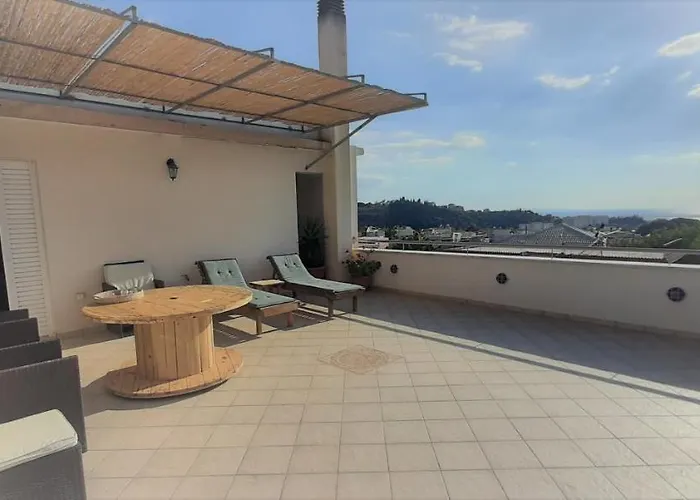 V For The View * Patras